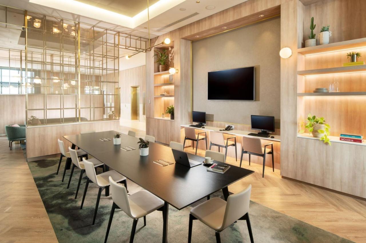 Hotel Crowne Plaza Adelaide By Ihg Esterno foto