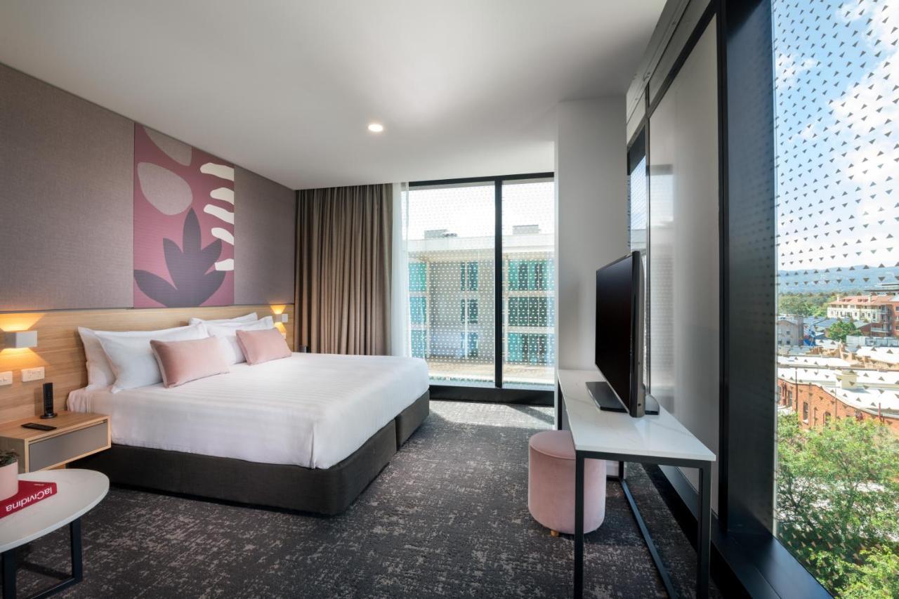 Hotel Crowne Plaza Adelaide By Ihg Esterno foto