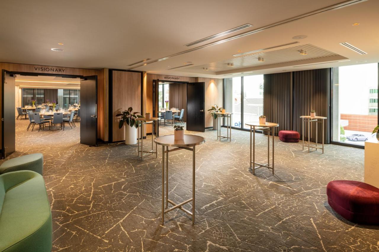 Hotel Crowne Plaza Adelaide By Ihg Esterno foto