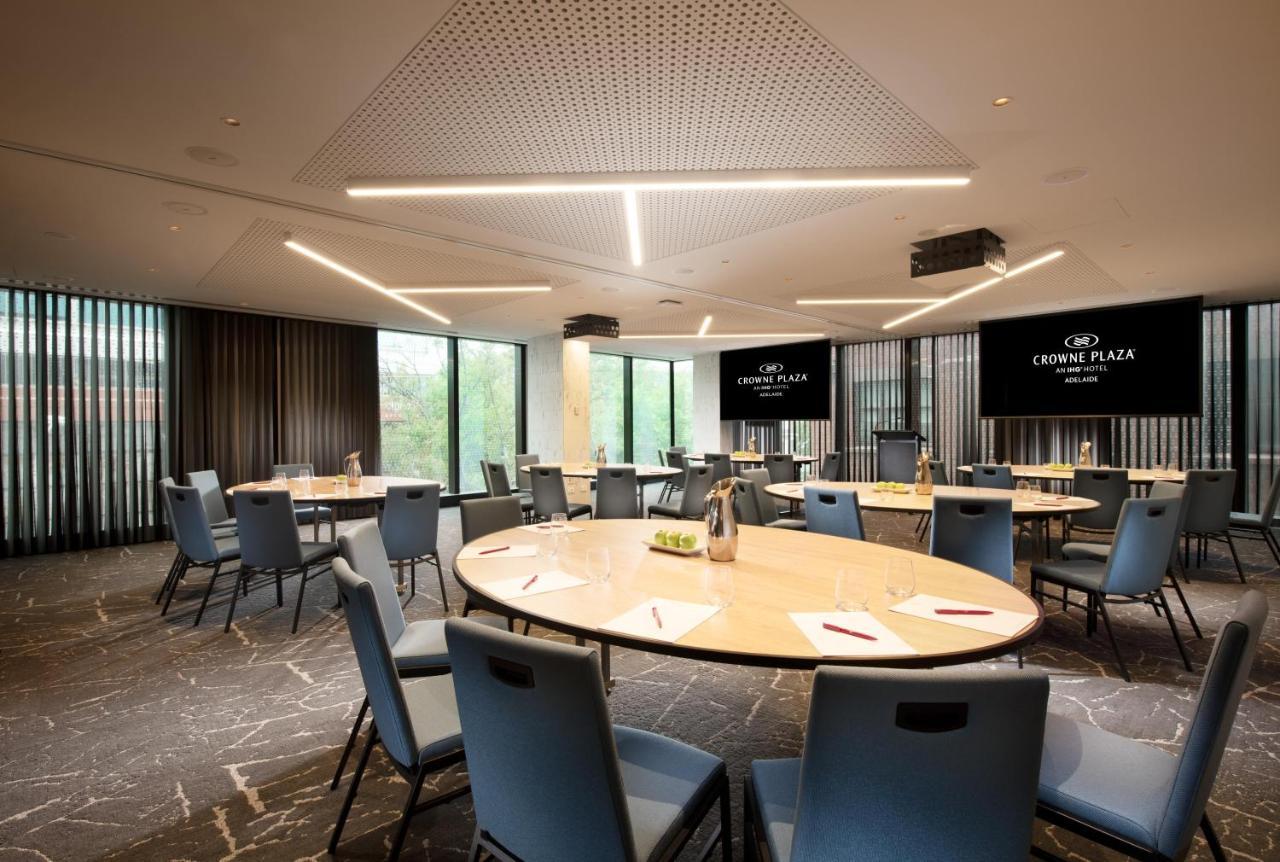 Hotel Crowne Plaza Adelaide By Ihg Esterno foto