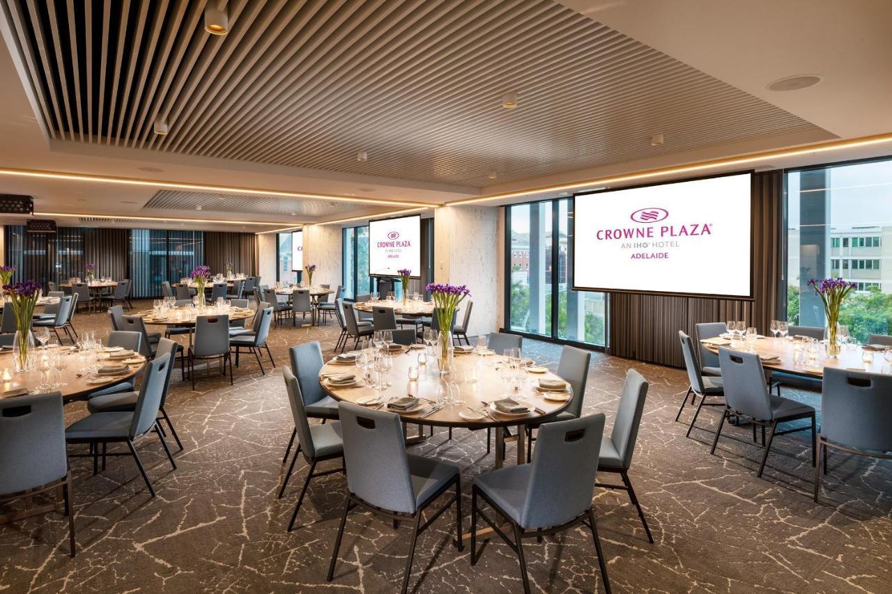 Hotel Crowne Plaza Adelaide By Ihg Esterno foto