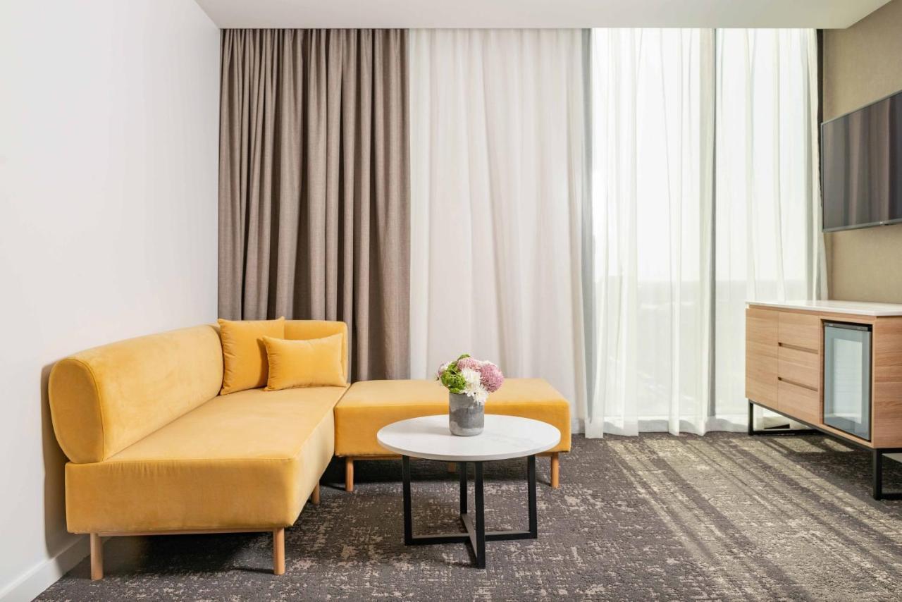 Hotel Crowne Plaza Adelaide By Ihg Esterno foto