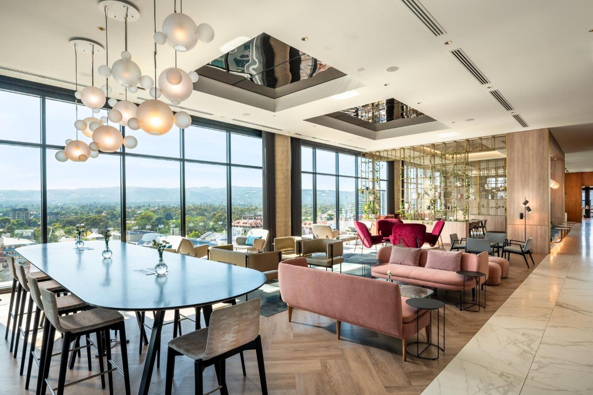 Hotel Crowne Plaza Adelaide By Ihg Esterno foto