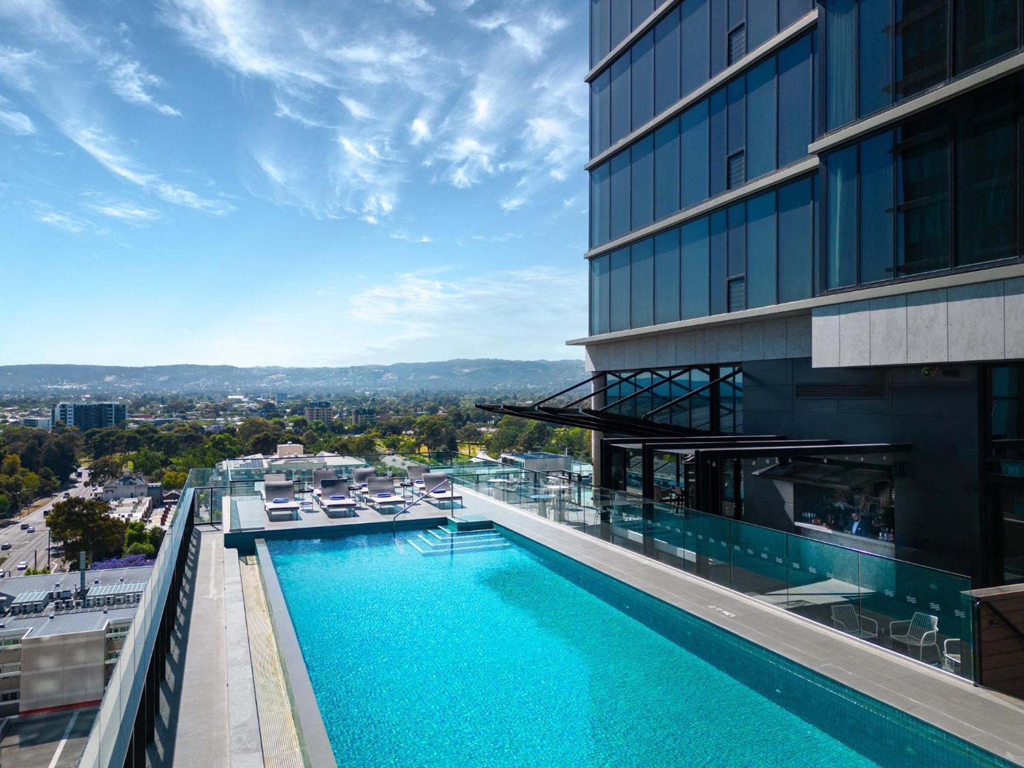 Hotel Crowne Plaza Adelaide By Ihg Esterno foto