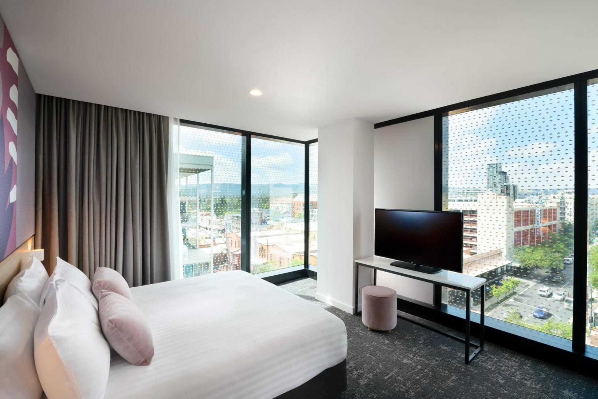Hotel Crowne Plaza Adelaide By Ihg Esterno foto
